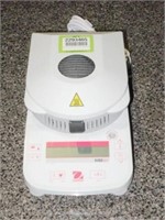 Moisture Analyzer