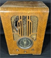 Vintage Grunow Radio