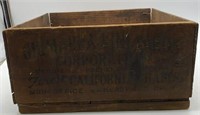 vintage giumarra Vineyard wooden crate