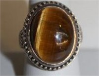 SILVER RING WITH TOPEZ COLORED STONE