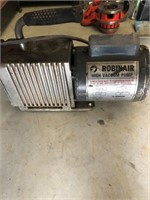 Robinair AC Vacuum Pump