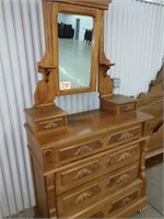 4 Large & 2 Small Drawer Dresser w/Mirror