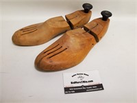 Vtg Cobbler Wooden Shoe Stretchers