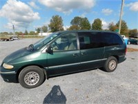 1997 CHRYSLER TOWN & COUNTRY MINIVAN