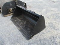 QUICK ATTACH 70" SKID LOADER BUCKET