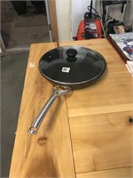 Calphalon Skillet With Lid