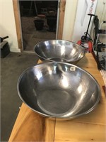 2 Large Mixing Bowls