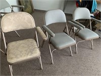 3 FOLDING CHAIRS