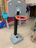 FISHER PRICE KIDS BASKETBALL HOOP