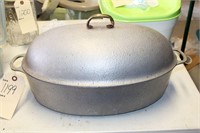 Vintage large roasting pan