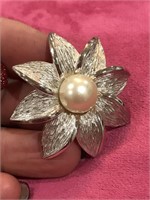 Vintage Trifari Flower Brooch