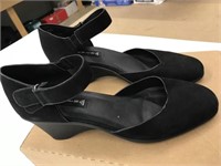 Steve Madden Size 11  Black Shoes