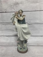 Lladro "Al Fin Solos" Figurine