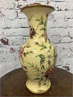 Decorative Toyo Vase