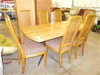 Dining Room Table, Extra Leaf & (7) High Back