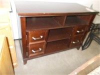 Credenza With Double Doors, 41"Lx19"Dx29"H