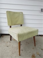 CHIC ACCENT CHAIR