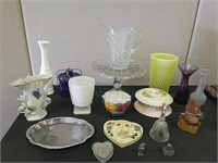 Box Lot: glassware and decorations