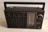 Vintage Radio Shack Realistic AM/FM Radio