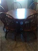 Solid wood  dinning table with 3 leaves and 6