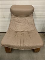 European Style Bent Wood Chair