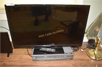 TV 32" Insignia and DVD/VCR Combo Magnavox Brand