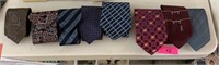 LARGE LOT OF TIES