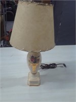 DECORATIVE TABLE TOP LAMP