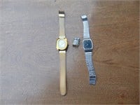 2 Watches / Small Lighter