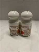 AVON Salt & Pepper Shaker Set