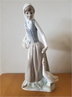 LLadro figurine