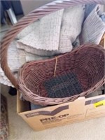 basket/throw rugs
