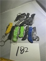 12 Small Pocket Knives