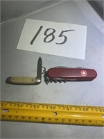 2 Pocket Knives - Swiss Army