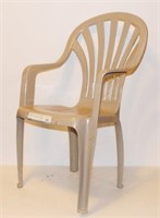 (7) PLASTIC STACKING PATIO DINING CHAIRS, SAND