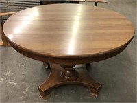 Double Pedestal Dining Table with 4 Leaves