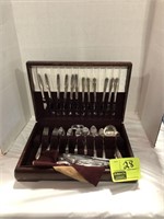 FLATWARE SERVICE WITH CHEST
