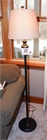 Floor lamp 5' t