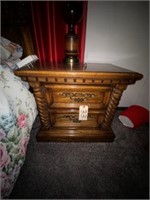 2 Matching Night Stands