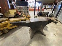 Anvil, aprox 70 lbs