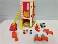 Vintage Playskool Rescue Center