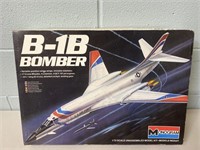 B-1B Bomber 1/72 Scale Model Kit