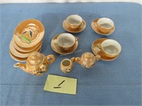 miniature tea set - Japan