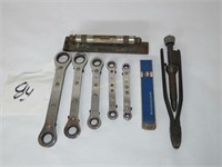 ratchet wrenches & unknown tool