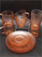 Arcoroc France Pink Glass Swirl (4) Plates 7.75",