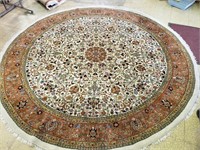 9' round oriental rug
