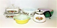 Vintage Pyrex Baking Dishes & Mixing Bowls