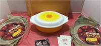 Vintage Sunflower Pirex Dish Excellent