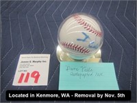 "DAVE VALLE" AUTOGRAPHED BASEBALL (NO CERTIFICATE