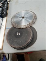 10  assorted  saw blades and cut off wheels